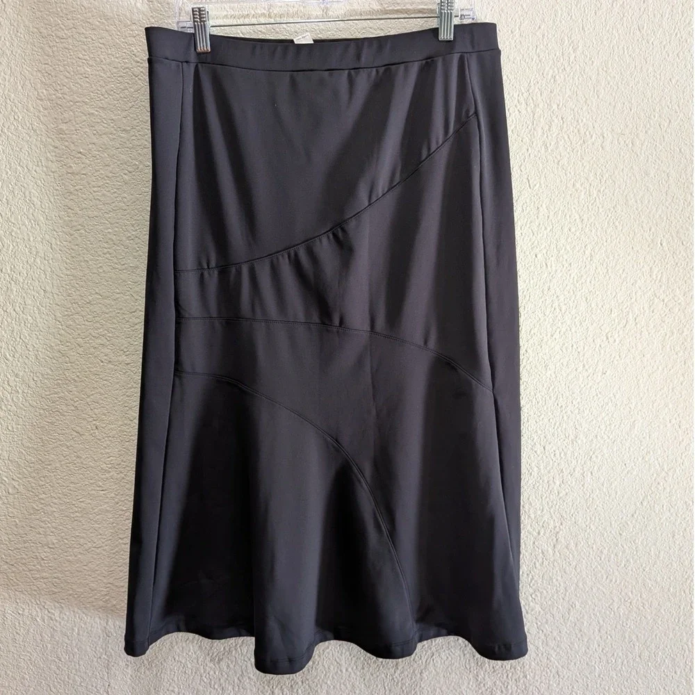 Halara Womens XL Black Midi Skirt Curved Seam Flare Stretch Minimalist Stretch